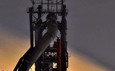 विदेशी सहायता से स्‍थापित स्‍टील प्‍लान्‍ट एवं भारत के प्रमुख तेलशोधक कारखाने